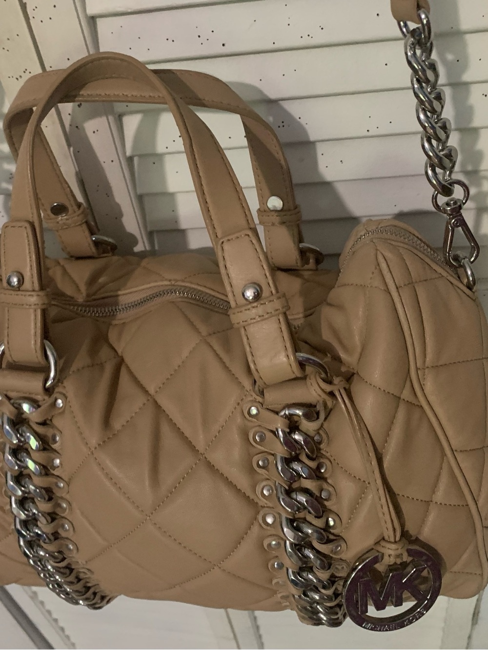 Michael Kors Susannah Beige Quilted Chain-Trim Shoulder Bag Crossbody TT10 - Picture 4 of 14